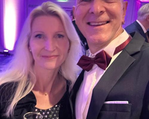 Smart Rebel Convention Supporter Gala 2025 - Musikproduzent Jörg Dewald (JD Wood) mit seiner Frau Jeannette Dewald - Sheraton Hotel Frankfurt